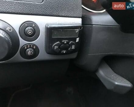 Красный Опель Астра, объемом двигателя 1.8 л и пробегом 244 тыс. км за 5300 $, фото 8 на Automoto.ua