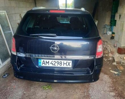 Красный Опель Астра, объемом двигателя 1.6 л и пробегом 240 тыс. км за 5200 $, фото 4 на Automoto.ua