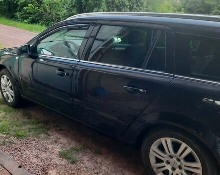 Красный Опель Астра, объемом двигателя 1.6 л и пробегом 240 тыс. км за 5200 $, фото 3 на Automoto.ua