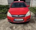 Красный Опель Астра, объемом двигателя 1.6 л и пробегом 300 тыс. км за 2400 $, фото 1 на Automoto.ua