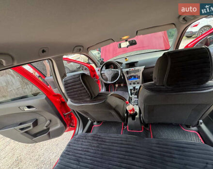 Красный Опель Астра, объемом двигателя 1.6 л и пробегом 216 тыс. км за 5000 $, фото 15 на Automoto.ua