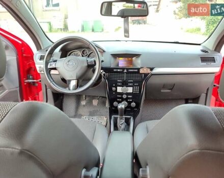 Красный Опель Астра, объемом двигателя 1.8 л и пробегом 176 тыс. км за 4950 $, фото 11 на Automoto.ua
