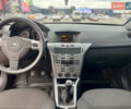 Опель Астра 2009 в Киеве на Automoto.ua Красный Опель Астра, объемом двигателя 1.6 л и пробегом 189 тыс. км за 5200 $, фото 14 на Automoto.ua