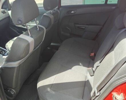 Красный Опель Астра, объемом двигателя 1.4 л и пробегом 217 тыс. км за 4950 $, фото 5 на Automoto.ua