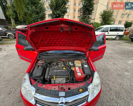 Красный Опель Астра, объемом двигателя 1.6 л и пробегом 216 тыс. км за 5000 $, фото 17 на Automoto.ua
