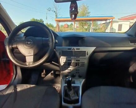 Красный Опель Астра, объемом двигателя 1.25 л и пробегом 240 тыс. км за 5800 $, фото 11 на Automoto.ua