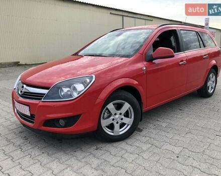 Красный Опель Астра, объемом двигателя 1.3 л и пробегом 229 тыс. км за 5990 $, фото 3 на Automoto.ua