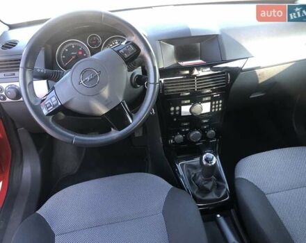 Красный Опель Астра, объемом двигателя 1.3 л и пробегом 229 тыс. км за 5990 $, фото 15 на Automoto.ua