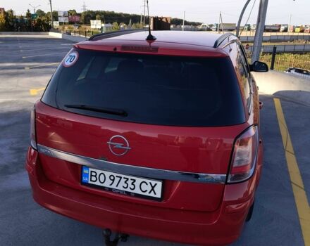 Красный Опель Астра, объемом двигателя 1.7 л и пробегом 241 тыс. км за 4900 $, фото 2 на Automoto.ua