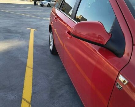 Красный Опель Астра, объемом двигателя 1.7 л и пробегом 241 тыс. км за 4900 $, фото 3 на Automoto.ua