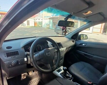 Красный Опель Астра, объемом двигателя 1.25 л и пробегом 240 тыс. км за 5800 $, фото 10 на Automoto.ua