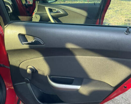 Красный Опель Астра, объемом двигателя 1.69 л и пробегом 270 тыс. км за 6600 $, фото 7 на Automoto.ua