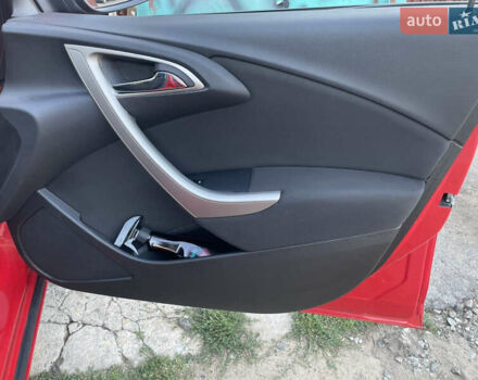 Красный Опель Астра, объемом двигателя 1.69 л и пробегом 270 тыс. км за 6600 $, фото 12 на Automoto.ua