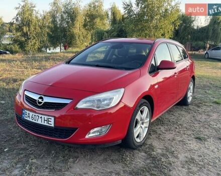 Красный Опель Астра, объемом двигателя 1.7 л и пробегом 270 тыс. км за 7200 $, фото 7 на Automoto.ua