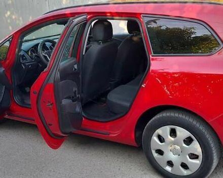 Красный Опель Астра, объемом двигателя 1.25 л и пробегом 240 тыс. км за 6300 $, фото 4 на Automoto.ua
