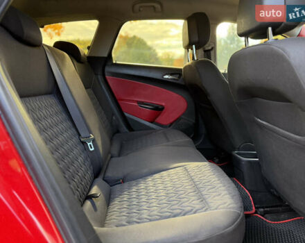 Опель Астра 2013 в Ровно на Automoto.ua Красный Опель Астра, объемом двигателя 1.7 л и пробегом 240 тыс. км за 5700 $, фото 68 на Automoto.ua