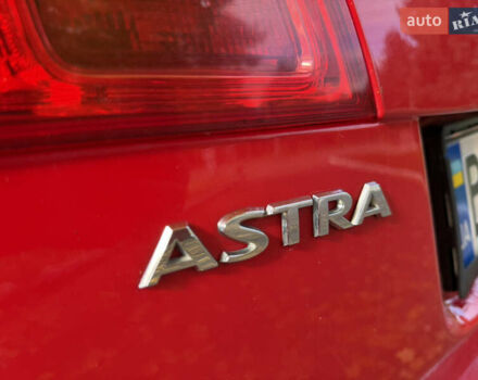 Опель Астра 2013 в Ровно на Automoto.ua Красный Опель Астра, объемом двигателя 1.7 л и пробегом 240 тыс. км за 5700 $, фото 39 на Automoto.ua