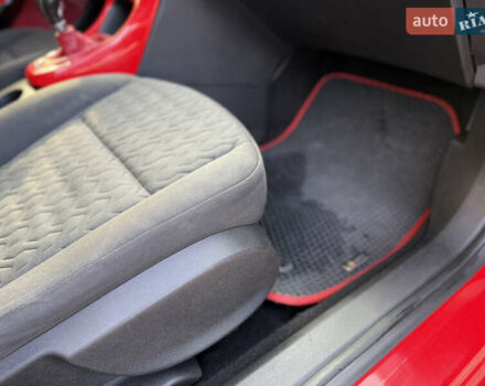 Опель Астра 2013 в Ровно на Automoto.ua Красный Опель Астра, объемом двигателя 1.7 л и пробегом 240 тыс. км за 5700 $, фото 66 на Automoto.ua