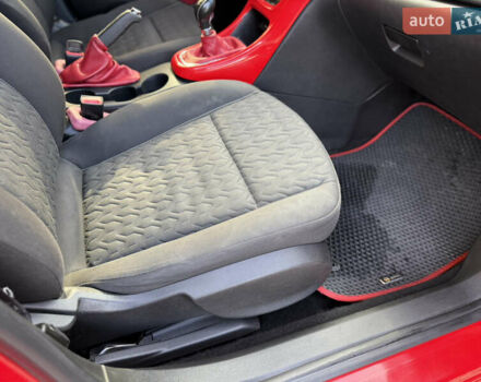 Опель Астра 2013 в Ровно на Automoto.ua Красный Опель Астра, объемом двигателя 1.7 л и пробегом 240 тыс. км за 5700 $, фото 67 на Automoto.ua