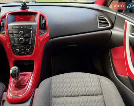 Опель Астра 2013 в Ровно на Automoto.ua Красный Опель Астра, объемом двигателя 1.7 л и пробегом 240 тыс. км за 5700 $, фото 51 на Automoto.ua