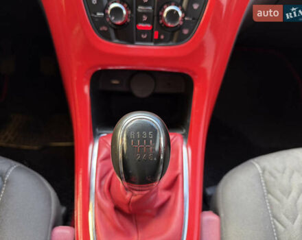 Опель Астра 2013 в Ровно на Automoto.ua Красный Опель Астра, объемом двигателя 1.7 л и пробегом 240 тыс. км за 5700 $, фото 54 на Automoto.ua