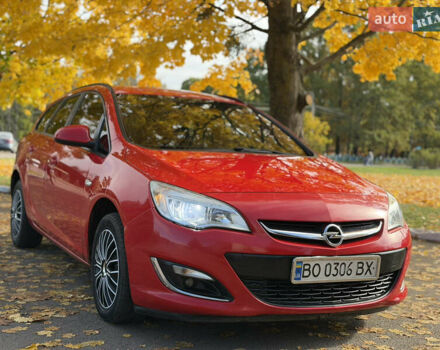 Опель Астра 2013 в Ровно на Automoto.ua Красный Опель Астра, объемом двигателя 1.7 л и пробегом 240 тыс. км за 5700 $, фото 12 на Automoto.ua