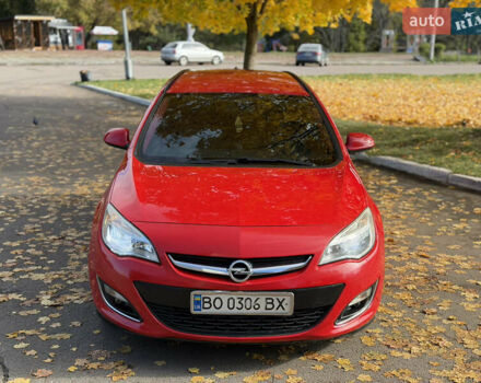 Опель Астра 2013 в Ровно на Automoto.ua Красный Опель Астра, объемом двигателя 1.7 л и пробегом 240 тыс. км за 5700 $, фото 8 на Automoto.ua