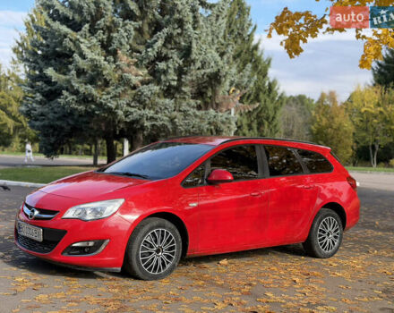 Опель Астра 2013 в Ровно на Automoto.ua Красный Опель Астра, объемом двигателя 1.7 л и пробегом 240 тыс. км за 5700 $, фото 11 на Automoto.ua