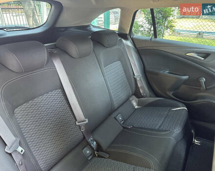 Красный Опель Астра, объемом двигателя 1.6 л и пробегом 196 тыс. км за 9999 $, фото 18 на Automoto.ua