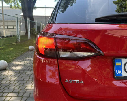 Красный Опель Астра, объемом двигателя 1.6 л и пробегом 196 тыс. км за 9999 $, фото 12 на Automoto.ua