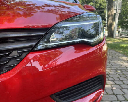 Красный Опель Астра, объемом двигателя 1.6 л и пробегом 196 тыс. км за 9999 $, фото 3 на Automoto.ua