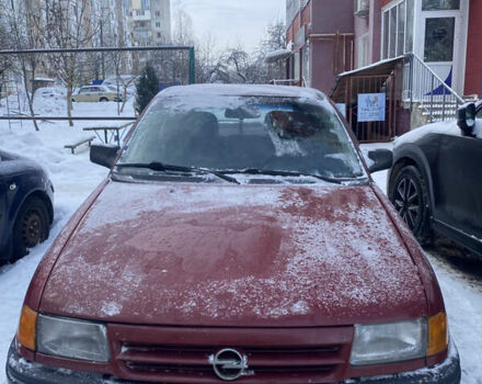 Красный Опель Астра, объемом двигателя 1.6 л и пробегом 150 тыс. км за 1500 $, фото 1 на Automoto.ua
