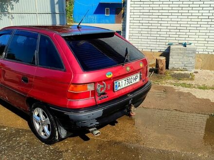 Опель Астра 1993 в Киеве на Automoto.ua Красный Опель Астра, объемом двигателя 1.6 л и пробегом 360 тыс. км за 1500 $, фото 1 на Automoto.ua