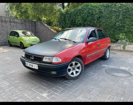 Красный Опель Астра, объемом двигателя 1.6 л и пробегом 400 тыс. км за 1500 $, фото 1 на Automoto.ua