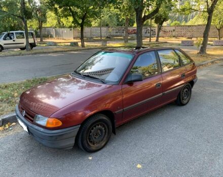 Червоний Опель Астра, об'ємом двигуна 1.6 л та пробігом 211 тис. км за 1700 $, фото 1 на Automoto.ua