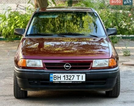 Червоний Опель Астра, об'ємом двигуна 1.8 л та пробігом 160 тис. км за 3500 $, фото 1 на Automoto.ua
