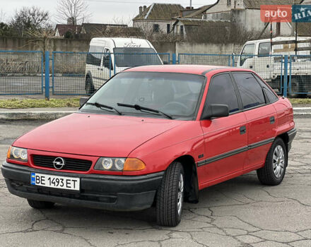 Червоний Опель Астра, об'ємом двигуна 1.6 л та пробігом 326 тис. км за 2299 $, фото 1 на Automoto.ua