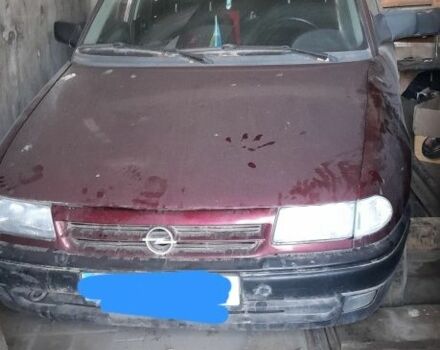 Красный Опель Астра, объемом двигателя 0 л и пробегом 400 тыс. км за 1100 $, фото 1 на Automoto.ua