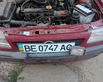 Красный Опель Астра, объемом двигателя 1.4 л и пробегом 396 тыс. км за 700 $, фото 1 на Automoto.ua