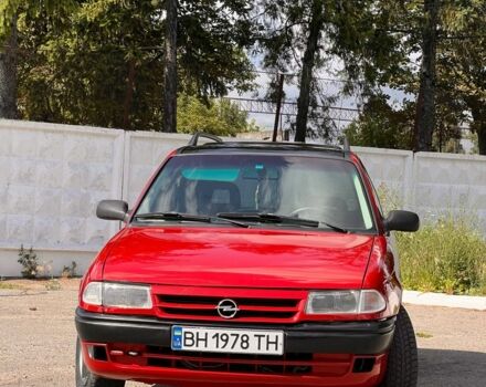 Красный Опель Астра, объемом двигателя 1.6 л и пробегом 2 тыс. км за 1803 $, фото 1 на Automoto.ua