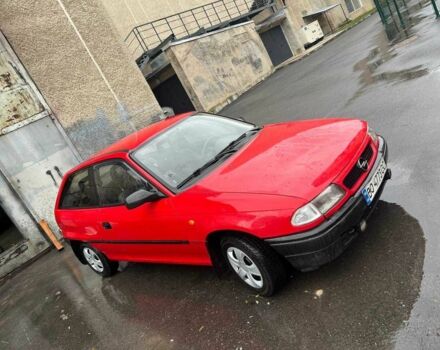 Красный Опель Астра, объемом двигателя 1.4 л и пробегом 200 тыс. км за 1900 $, фото 1 на Automoto.ua