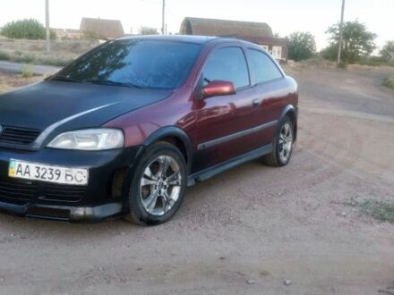 Красный Опель Астра, объемом двигателя 1.8 л и пробегом 150 тыс. км за 1201 $, фото 1 на Automoto.ua