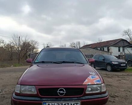 Красный Опель Астра, объемом двигателя 1.6 л и пробегом 400 тыс. км за 1800 $, фото 1 на Automoto.ua