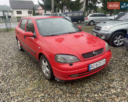 Опель Астра 2002 в Тячеве на Automoto.ua Красный Опель Астра, объемом двигателя 1.8 л и пробегом 300 тыс. км за 2200 $, фото 1 на Automoto.ua
