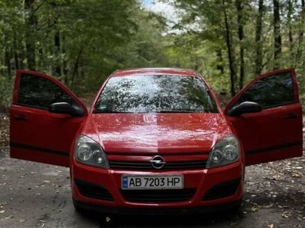 Опель Астра 2004 в Тульчине на Automoto.ua Красный Опель Астра, объемом двигателя 1.42 л и пробегом 153 тыс. км за 4700 $, фото 1 на Automoto.ua