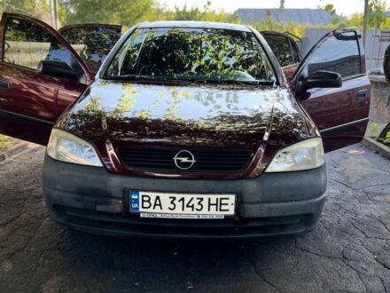 Опель Астра 2004 в Новоукраинке на Automoto.ua Красный Опель Астра, объемом двигателя 1.6 л и пробегом 150 тыс. км за 3800 $, фото 1 на Automoto.ua