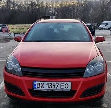 Красный Опель Астра, объемом двигателя 1.9 л и пробегом 332 тыс. км за 5500 $, фото 1 на Automoto.ua