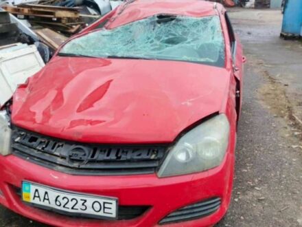 Красный Опель Астра, объемом двигателя 1.8 л и пробегом 215 тыс. км за 1950 $, фото 1 на Automoto.ua