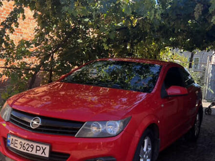 Опель Астра 2006 в Кривом Роге на Automoto.ua Красный Опель Астра, объемом двигателя 1.6 л и пробегом 260 тыс. км за 4500 $, фото 1 на Automoto.ua