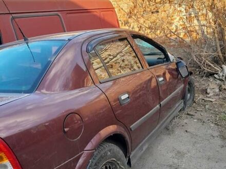 Опель Астра 2006 в Звенигородка на Automoto.ua Красный Опель Астра, объемом двигателя 1.39 л и пробегом 285 тыс. км за 2013 $, фото 1 на Automoto.ua